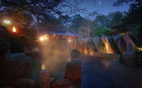 緑水亭